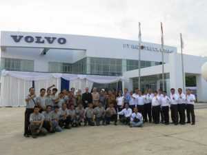 INDOTRUCK UTAMA RESMIKAN CABANG BARU DI PALEMBANG