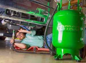 Mengurangi Downtime Dengan Teknologi Penggantian Oli Femco