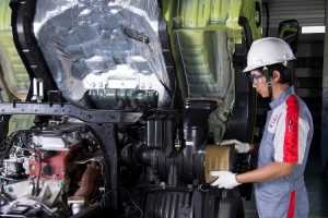 Hino Berikan Servis Gratis Selama 2 Tahun