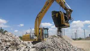 MB Luncurkan Crusher Bucket  Generasi 3.0
