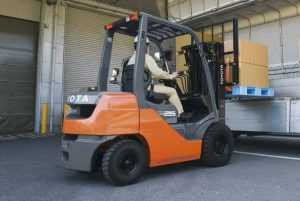Padamas Fokus ke Rental Forklift