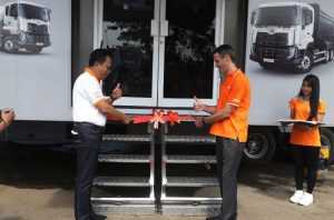 ‘Going the Extra Mile’ Bersama UD Trucks