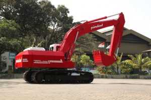 Pindad Mulai Produksi Excavator