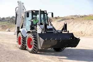 Backhoe Loader Bobcat Baru Untuk Pasar Negara Berkembang