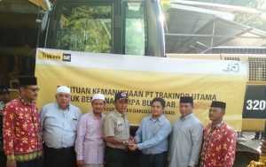 Trakindo Berikan Bantuan Kemanusiaan Terkait Gempa Bumi di Kabupaten Pidie Jaya, Aceh