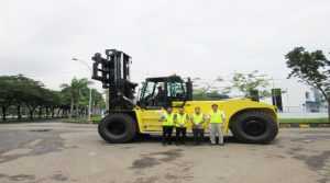 Ini Alasannya Mengapa Sumber Rejeki Mulai Menggunakan Lift Truck Hyster