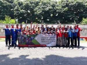 Penanaman Bibit Markisah di Production Unit Gresik Bersama SDN 1 Sidokumpul