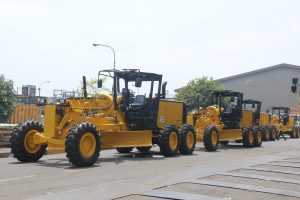 Komatsu Perpanjang Penangguhan Produksi