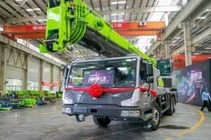 Zoomlion Klaim Truck Crane Elektrik Pertama