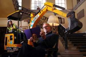 Mini Excavator JCB Raih Penghargaan MacRobert Award