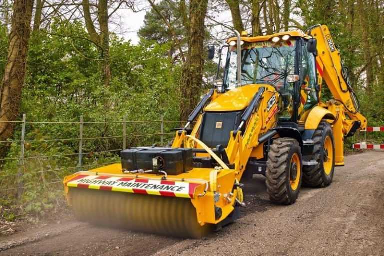 Mengapa investasi backhoe loader lebih menguntungkan dalam jangka panjang?