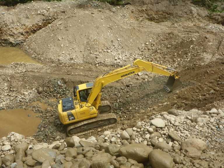 Penjualan Alat Berat UNTR 2020 Hanya 1.564 Unit