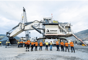 Liebherr R 9800 – “The Giant Digger” Beraksi di Lokasi Tambang Batu Hijau