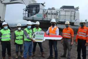 Penyerahan Liebherr Mining Excavator R9100 kepada PT Karunia Armada Indonesia