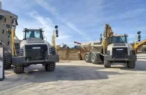 Penampilan publik pertama Articulated Hauler Rokbak