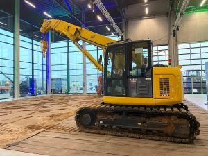 Deutz & Maeda Luncurkan Crawler Crane Bertenaga Listrik Penuh