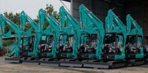 Kobelco tambah kapasitas produksi pabrik mini excavator