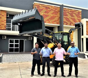 Bakchoe Loader Escorts Dengan Bucket MULTI Fungsi 6-in-1