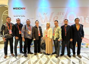 Tim manajemen PT Dayasakti Mitra Mandiri saat menghadiri acara “The 3rd Shandong Heavy Industry (SHI): Weichai Power Global Partners Conference” di ICE BSD, Serpong, Tangerang Selatan, Banten, 22-23 Januari 2024. Foto: Dok. DMM