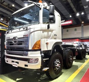 Truk Tambang HINO 700 – ZY 5041