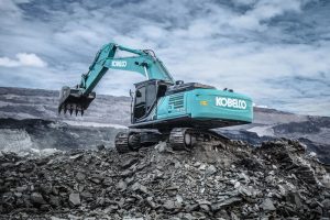 Untuk menekan pemakaian bahan bakar secara signifikan, Kobelco melengkapi Hydraulic Excavator SK330-10 dengan mode kerja terbaru Eco Mode, yang dapat menghemat bahan bakar hingga 24% dibandingkan generasi sebelumnya. Foto: Kobelco