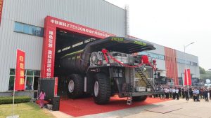 Zoomlion Luncurkan Truk Tambang Hybrid Terbesar di Dunia, ZTE520