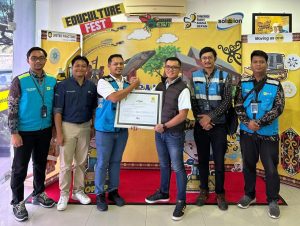 Kurangi Emisi Gas Rumah Kaca, PT United Tractors Tbk Dapat REC dari PLN