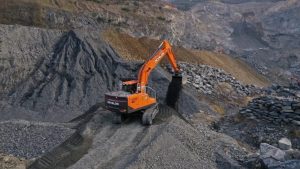 Develon luncurkan Crawler Excavator Pintar Generasi Baru