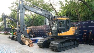 Hyundai Excavator R130F, Solusi Terbaik Untuk Industri Kehutanan & Perkebunan