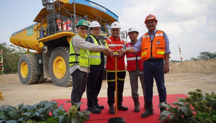 UT dan KMSI Lakukan Uji Lapangan Komatsu HD785-7 Hybrid EREV di Pertambangan Indonesia